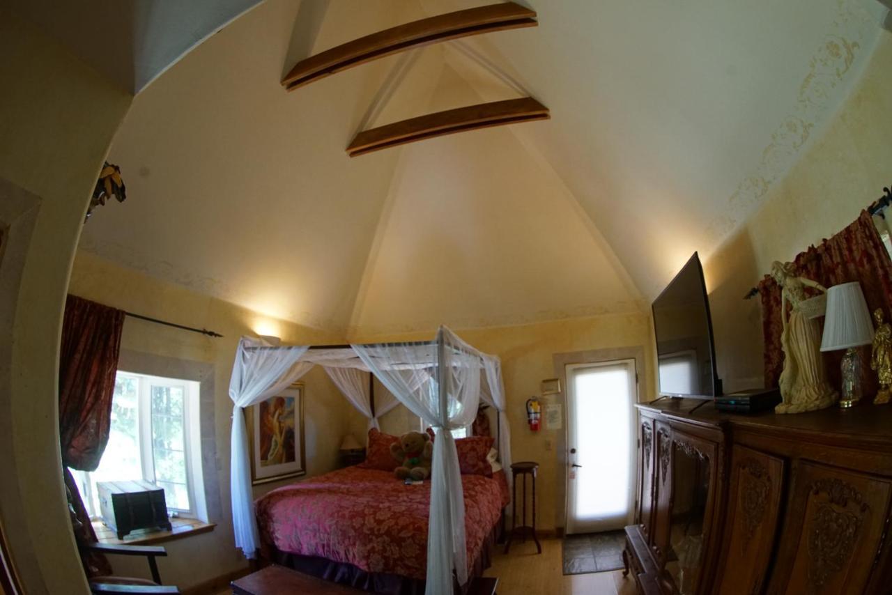 Fleur De Lac Europeran Inn Lake Arrowhead Eksteriør bilde