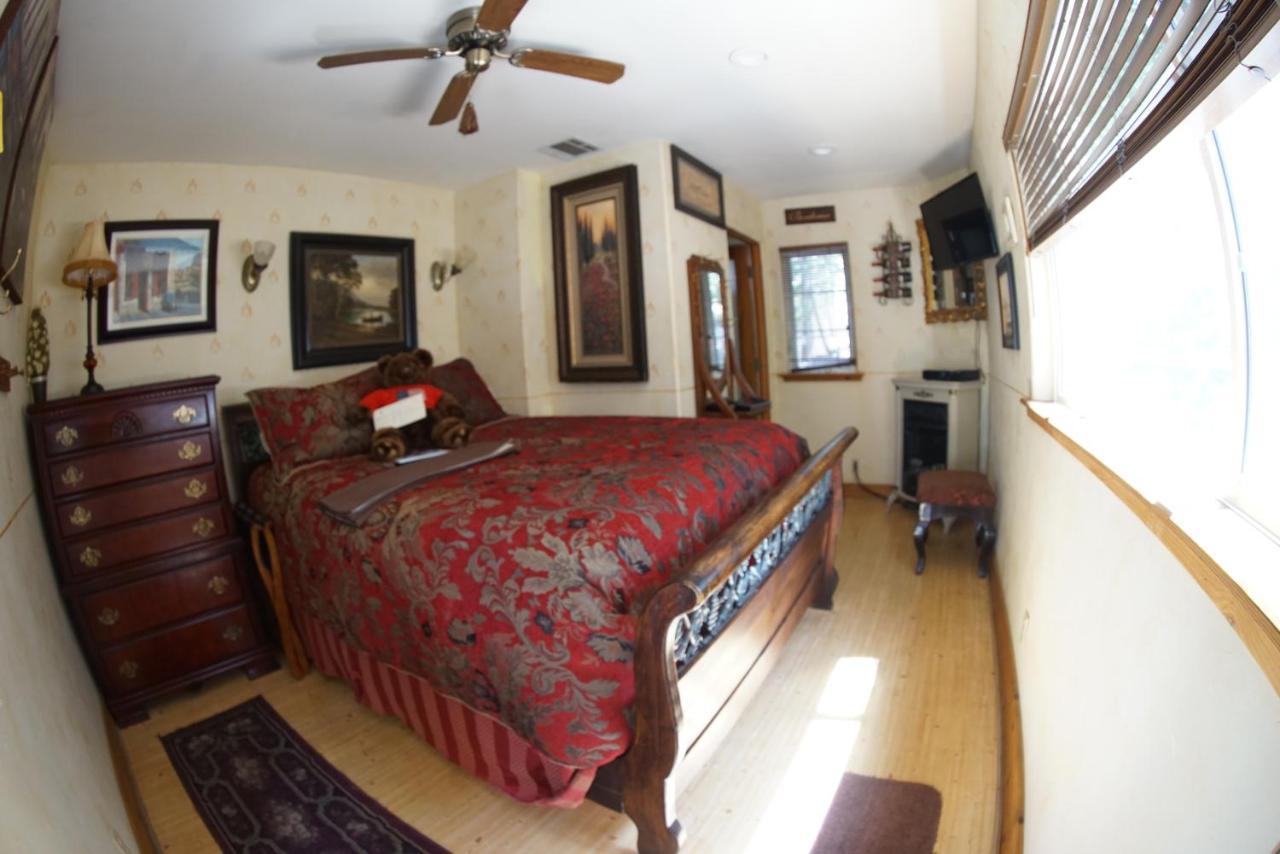Fleur De Lac Europeran Inn Lake Arrowhead Eksteriør bilde